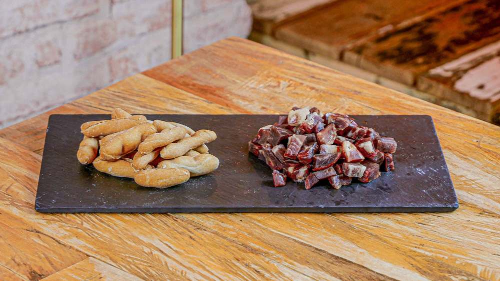 Taquitos de caña de lomo en restaurante Madreselva Tapas Sevilla